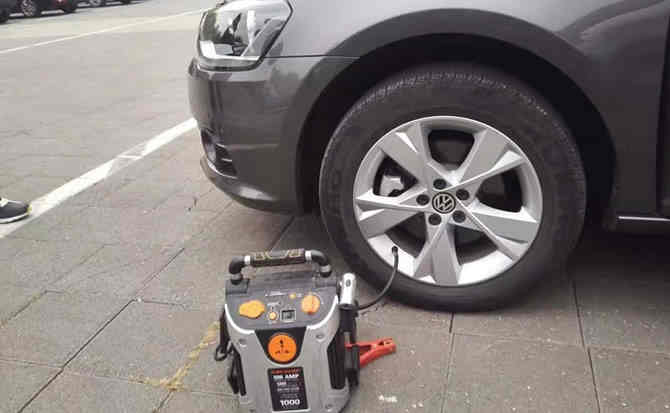 临翔区汽车搭电案例