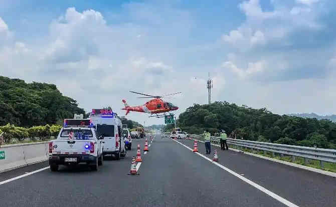临翔区高速公路汽车救援案例